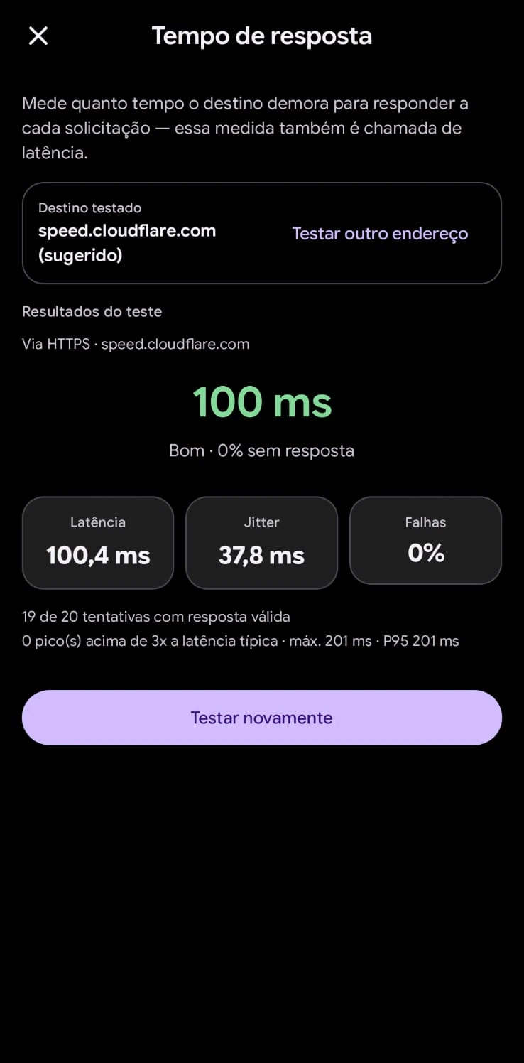 Tela de tempo de resposta no aplicativo SignallQ para Android exibindo latência de 100 ms, jitter de 37,8 ms e 0% de falhas